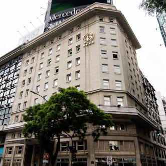 Fachada Hotel Bristol en Buenos Aires